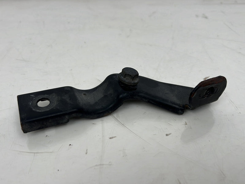 2004-2007 Volvo S60R V70R Air Filter Housing Bracket 30645675 OEM #5737EM