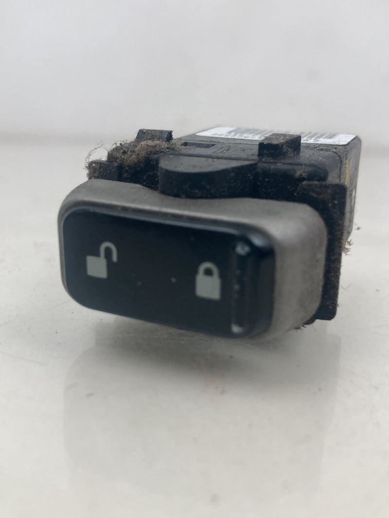 2002-2005 Lincoln Town Car Signature Door Lock Switch 3W1T-14963-AEW OEM #5153M
