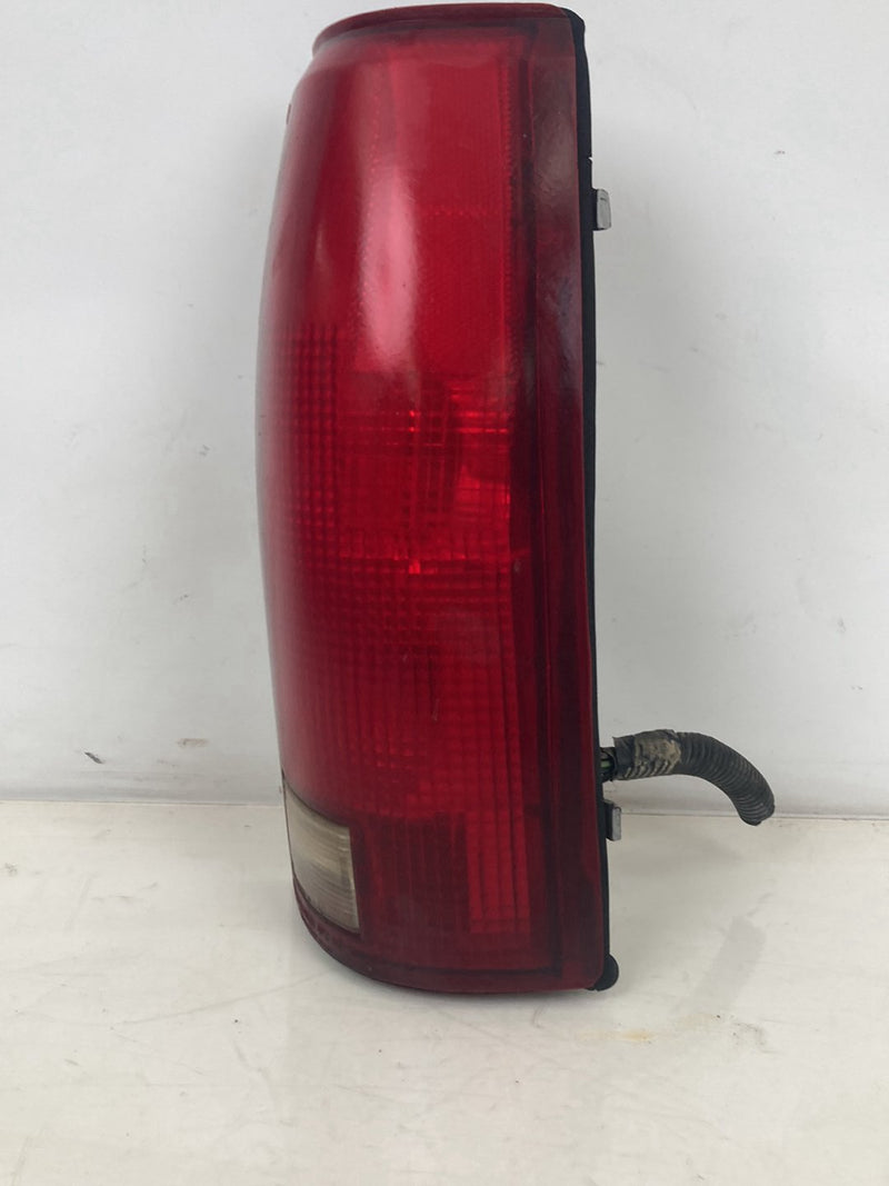 1995-1998 Chevrolet Silverado 2500 GMT400 Tail Light Left 16511566 OEM