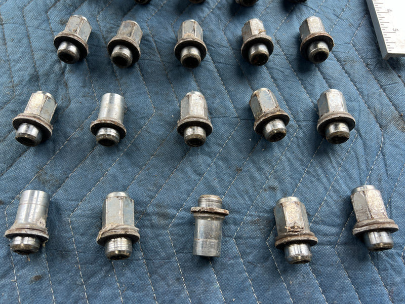 2002-2006 Toyota Camry Wheel Rim Lug Nuts Locks Complete OEM #138DU