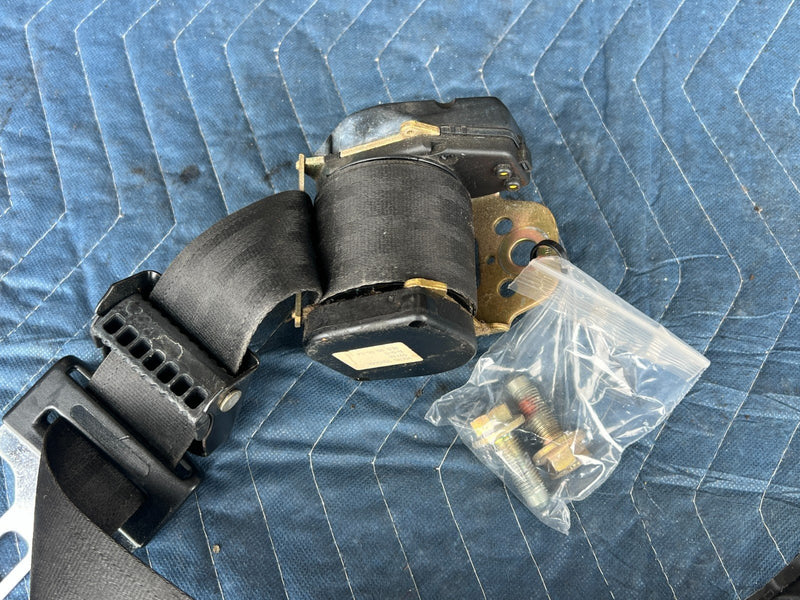 1989-1995 Volvo 740 940 Sedan Rear LH & RH Seat Belt Retractor Pair OEM #3669EM