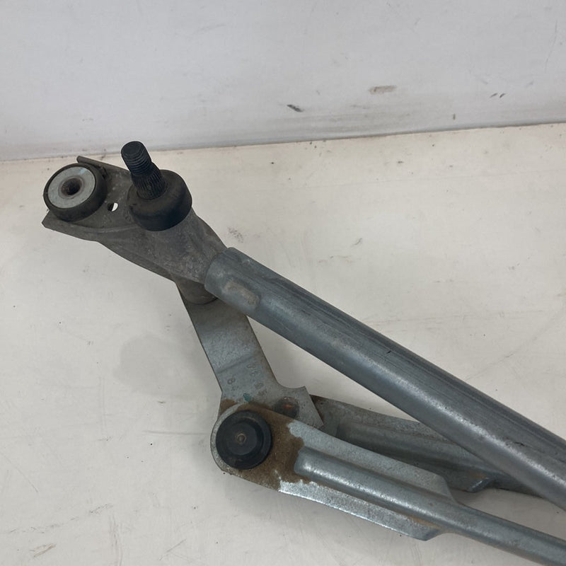 2007-2014 Chevrolet Silverado GMT900 Windshield Wiper Linkage Motor OEM #5342M