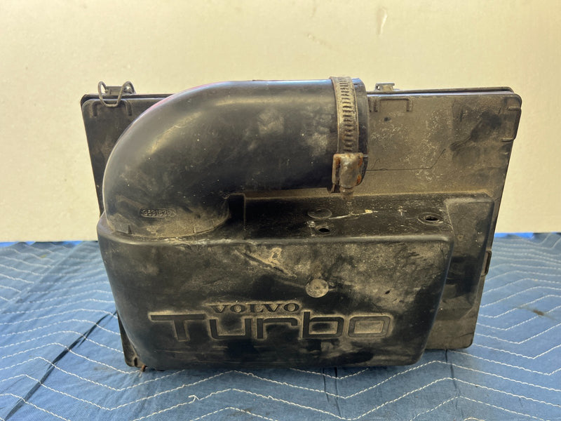 1992-1995 Volvo 940 740 Turbo Air Box Air Cleaner Assembly OEM #3179EM