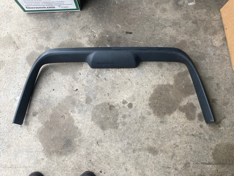 98-00 Volvo V70R V70 Rear Hatch Upper Window Trim Charcoal Surround OEM #1653E