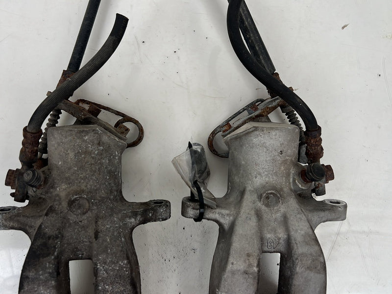 1996-2003 Audi S8 D2 A8 Lucas Rear Brake Caliper w/ Pads & Bolts Pair OE #6371EM