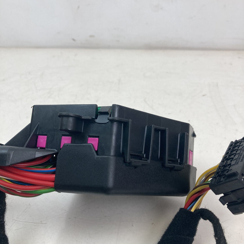 2001-2005 Volkswagen Passat Interior Fuse Box OEM #5532M