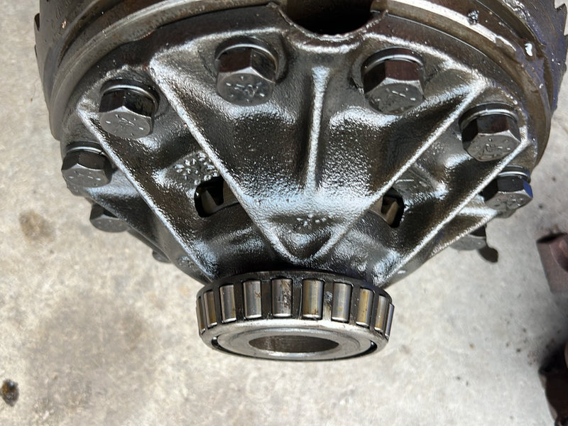 1973-1988 Chevrolet K2500 Differential Gear Set 3.73 Ratio w/ Axle Shafts OEM #5935EM