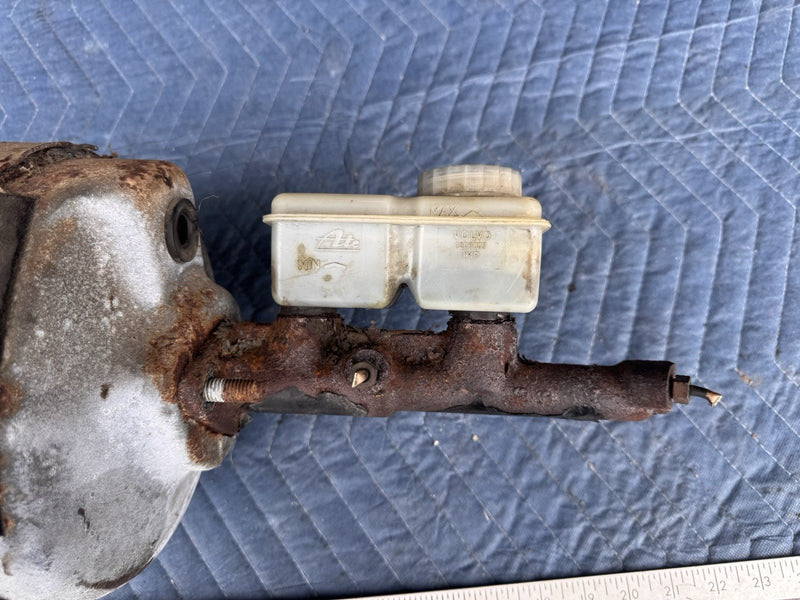 1986-1993 Volvo 240 244 245 Brake Booster & Master Cylinder Assembly OEM #4907E