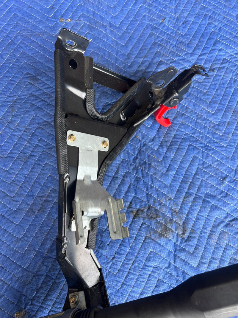 1989-1995 Volvo 740 940 Sedan Steering Column Bracket & Hood Release OEM #3640EM