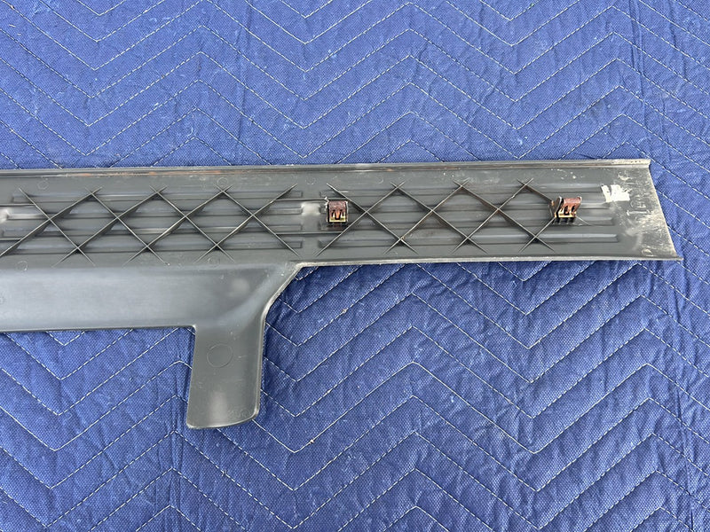 Chevrolet Silverado - Door Sill Front PN: 15068358