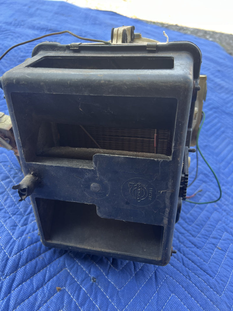 1973 Volvo 140 142 - Blower Motor PN: 682342
