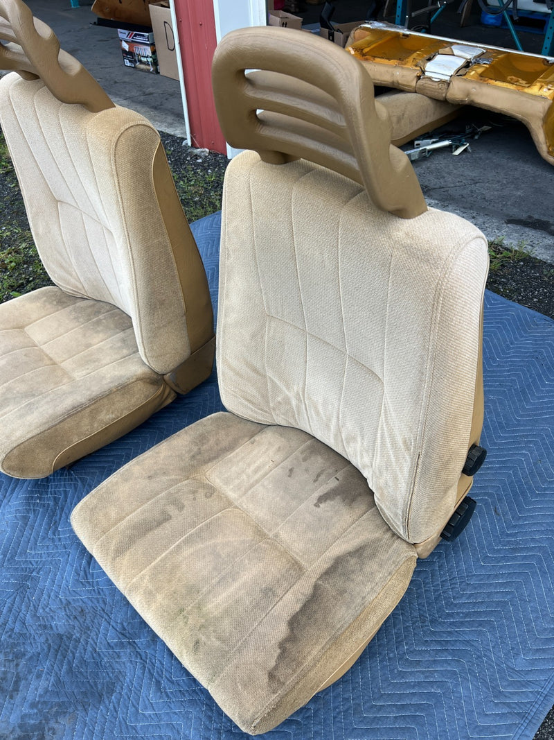 1986-1993 Volvo 240 244 Front Left & Right Tan Cloth Seat Pair OEM #4207EM