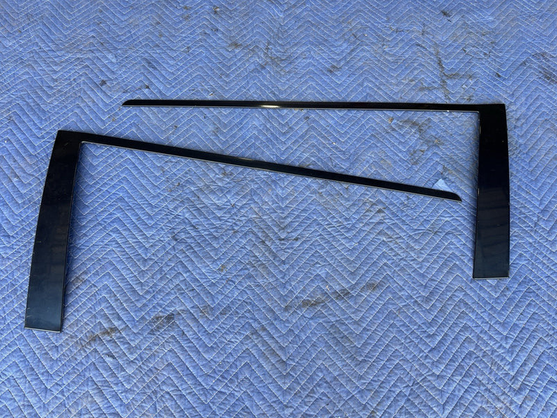 1993-1997 Volvo 850 850R Wagon Rear Side Window Trim Pair Blue L & R OEM #4416E