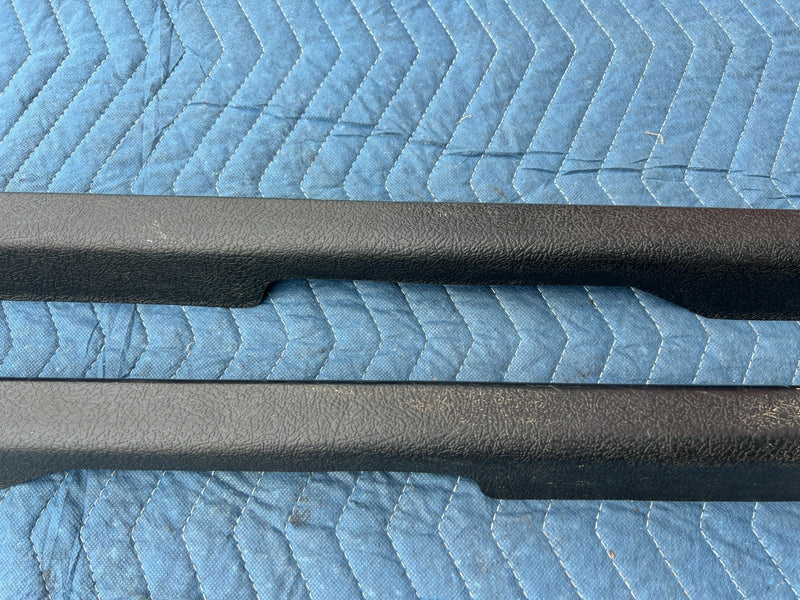 1986-1993 Volvo 240 244 245 Front LH & RH Door Sill Scuff Plate Trim OEM #4068EM