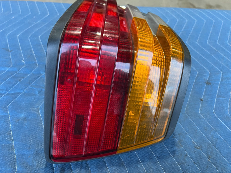 1986-1995 Mercedes 300D W124 Rear Right RH Passenger Tail Light Lamp OEM #2646EM
