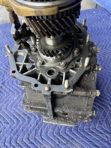 1972 Porsche 915 Transmission 5 Speed 915/02 7327434 6 Cylinder Cars OEM #3614E