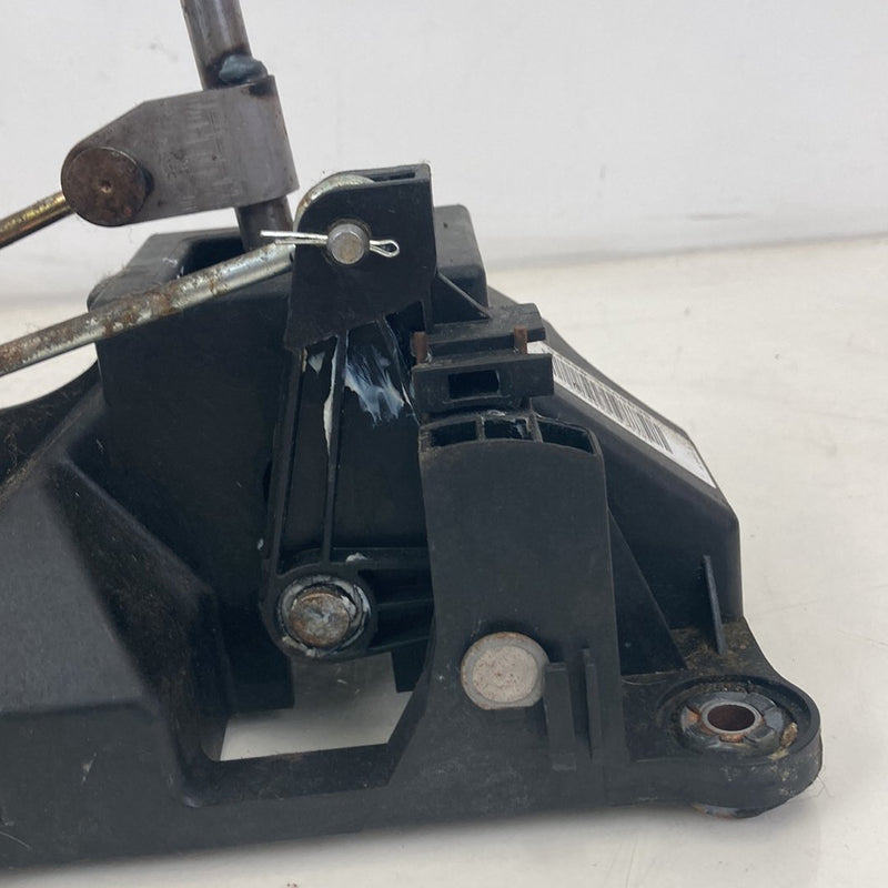 2002-2004 Honda CR-V RD2 Manual Shifter Assembly 5 Speed OEM #5092M