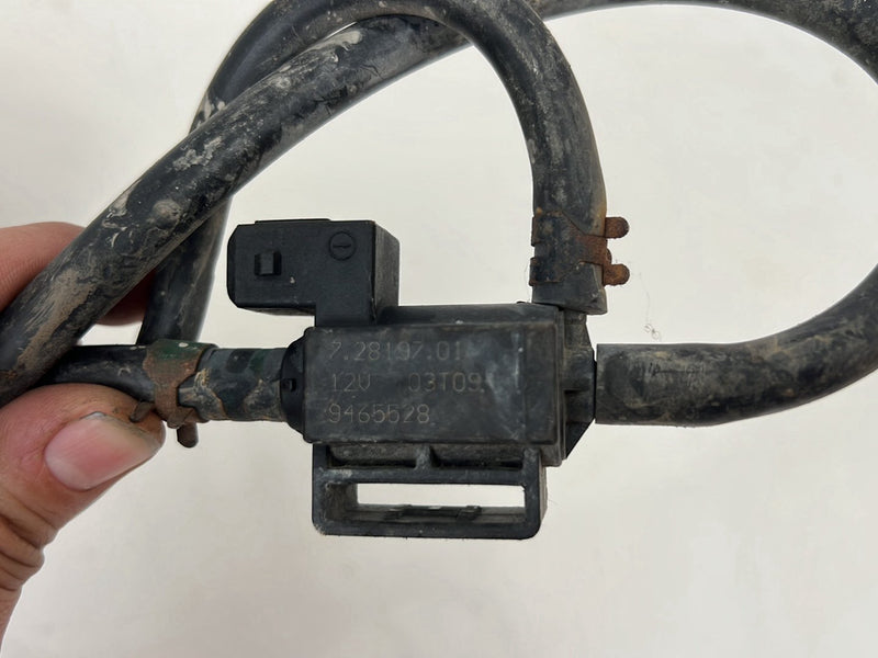 2004-2007 Volvo S60R V70R Engine Air Intake Duct Hose 8649612 OEM #5807EM