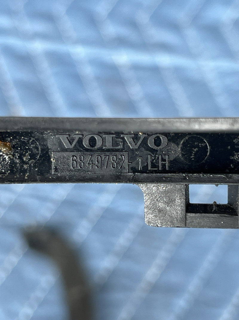 1993-1997 Volvo 850 850R Wagon Only Rear Hatch Hinge Wiring Covers OEM #4467E