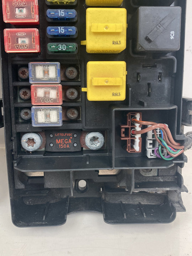 1999-2004 Land Rover Discovery II L550 Engine Fuse Box OEM #5068M