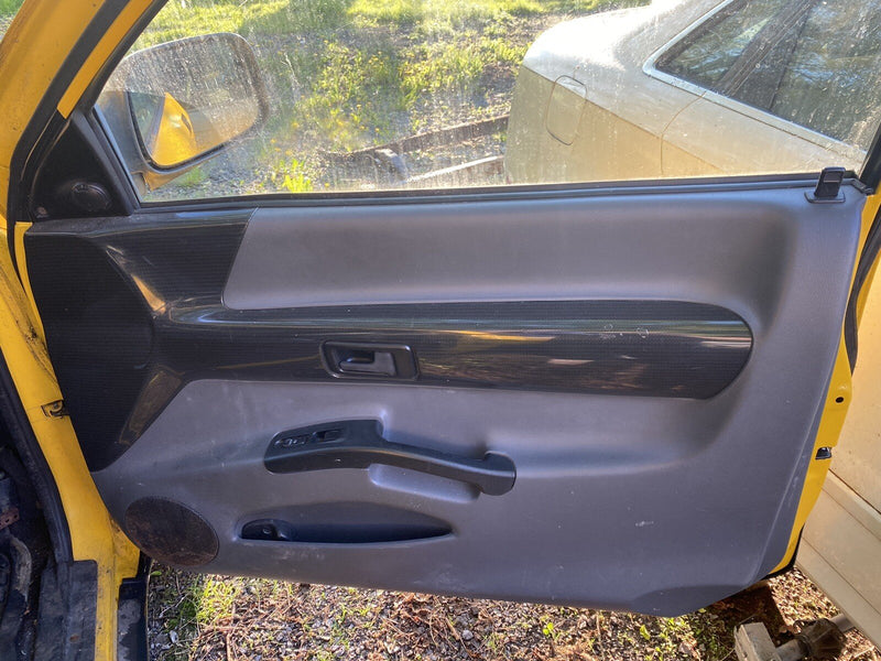 99-01 OEM Right Front Pass Side Door Card Grey Carbon RH ISUZU VEHICROSS #630E