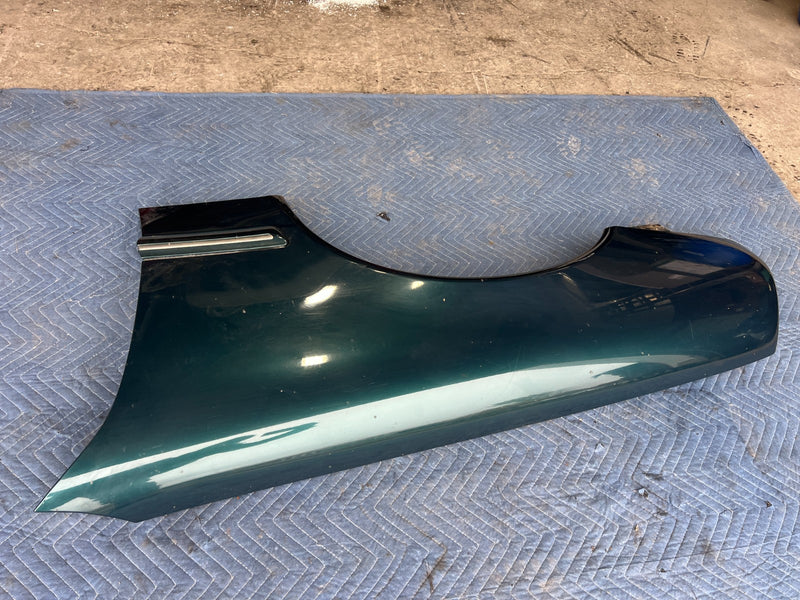 1998-2003 Mercedes W210 E320 Front Driver Left Fender Panel Green OEM #4733EM