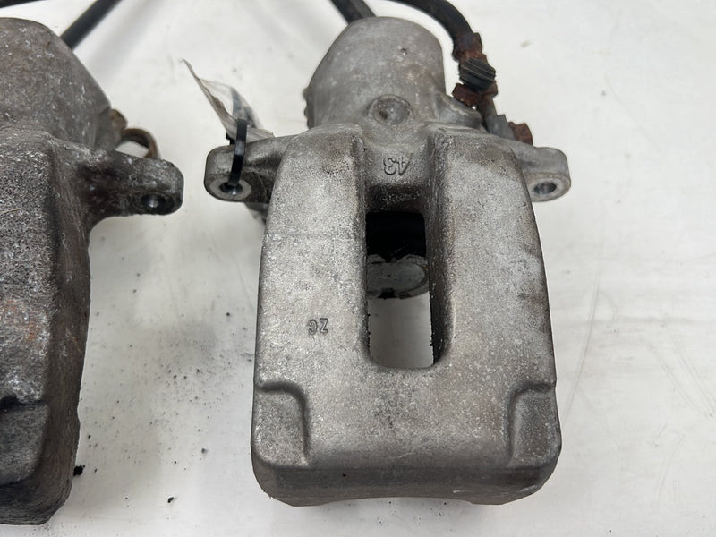 1996-2003 Audi S8 D2 A8 Lucas Rear Brake Caliper w/ Pads & Bolts Pair OE #6371EM