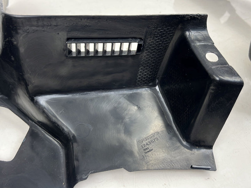 1990-1992 Volvo 740 745 940 Wagon Right & Left C Pillar Trim Black OEM #5869EM