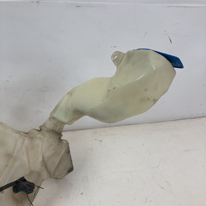2001-2005 Volkswagen Passat Windshield Washer Reservoir Jug Tank OEM #5537M