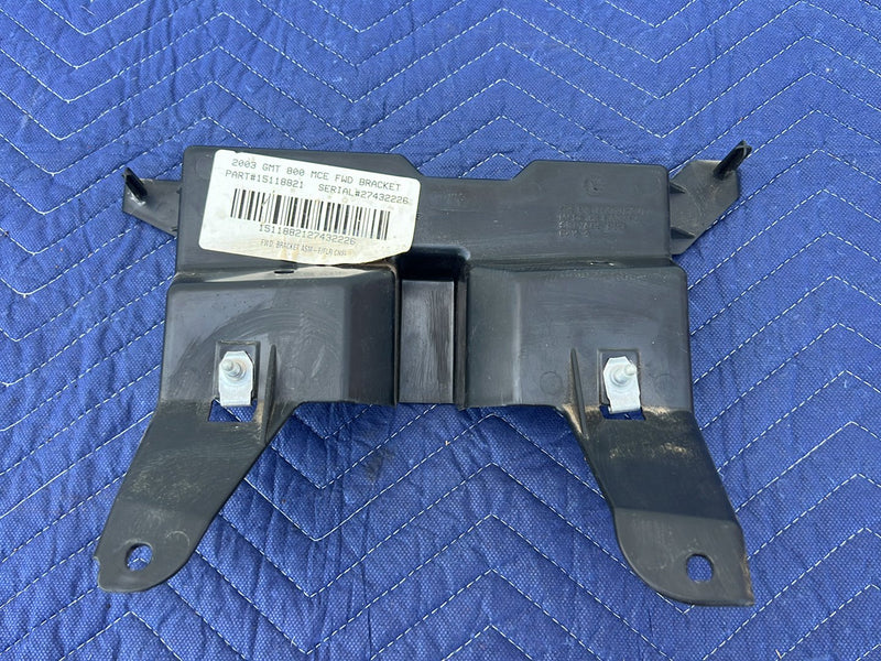 Chevrolet Silverado - Center Console Trim PN: 15118821 15070338