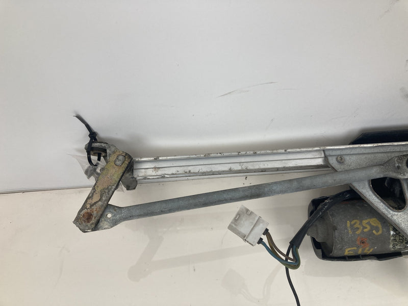 1992 Volvo 940 944 - Wiper Linkage PN: 1392140