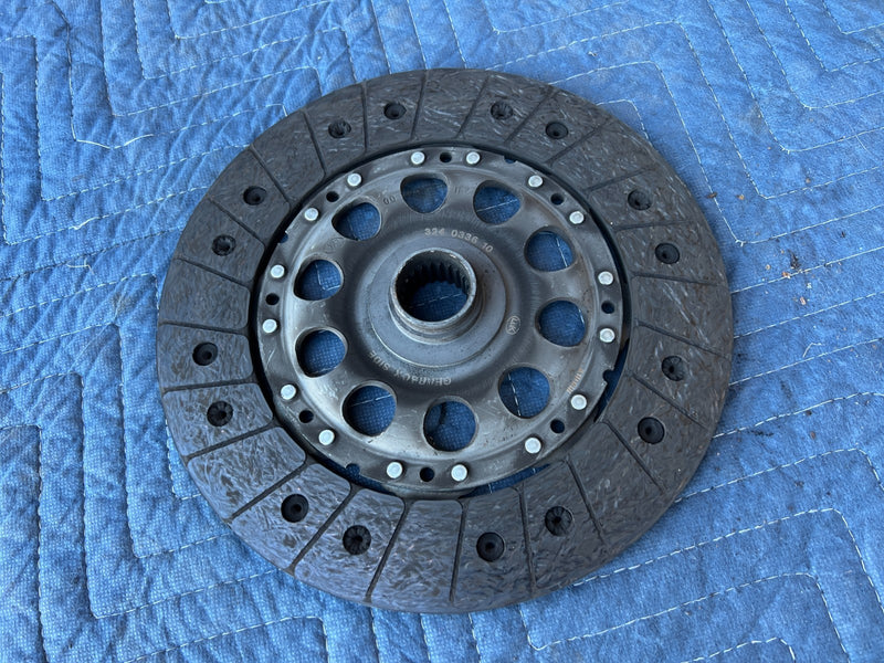 2000-2005 BMW 330xi 325xi E46 Flywheel & Clutch Assembly Manual Trans OE #4839EM