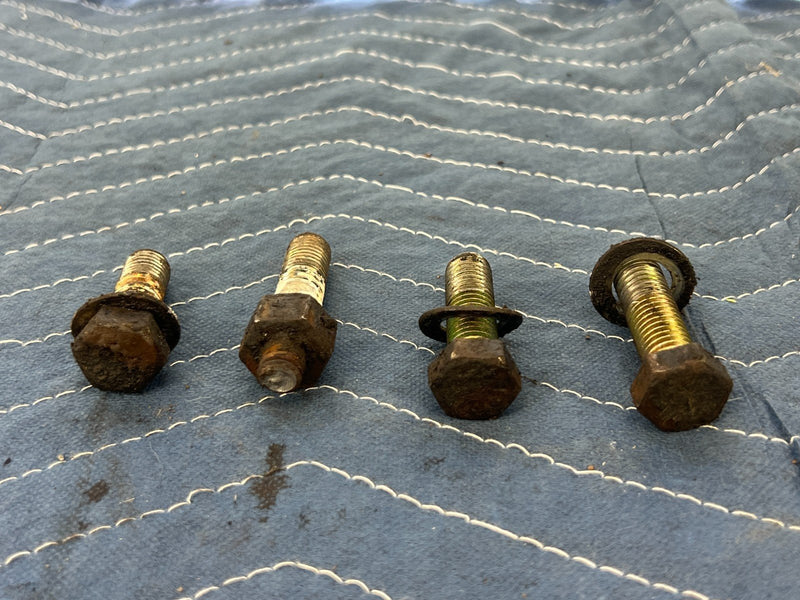 1992-1995 Volvo 940 740 2.3L Bell Housing Bolt Set AW70 AW71 OEM #3183EM