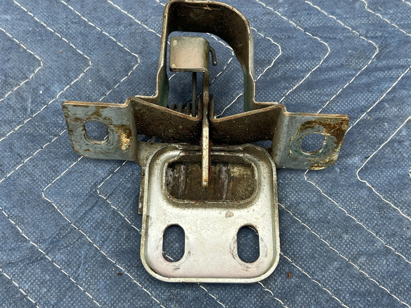 1967-1974 Volvo 140 142 Rear Trunk Deck Lid Lock Latch Catch Hardware OE #4865EM