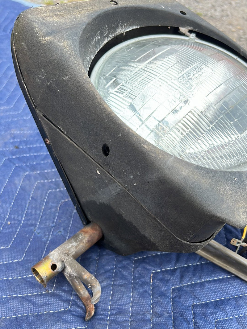 1983-1985 Porsche 944 Left Right Headlight Lamp Pair w/ Linkage Black OE #5722EM