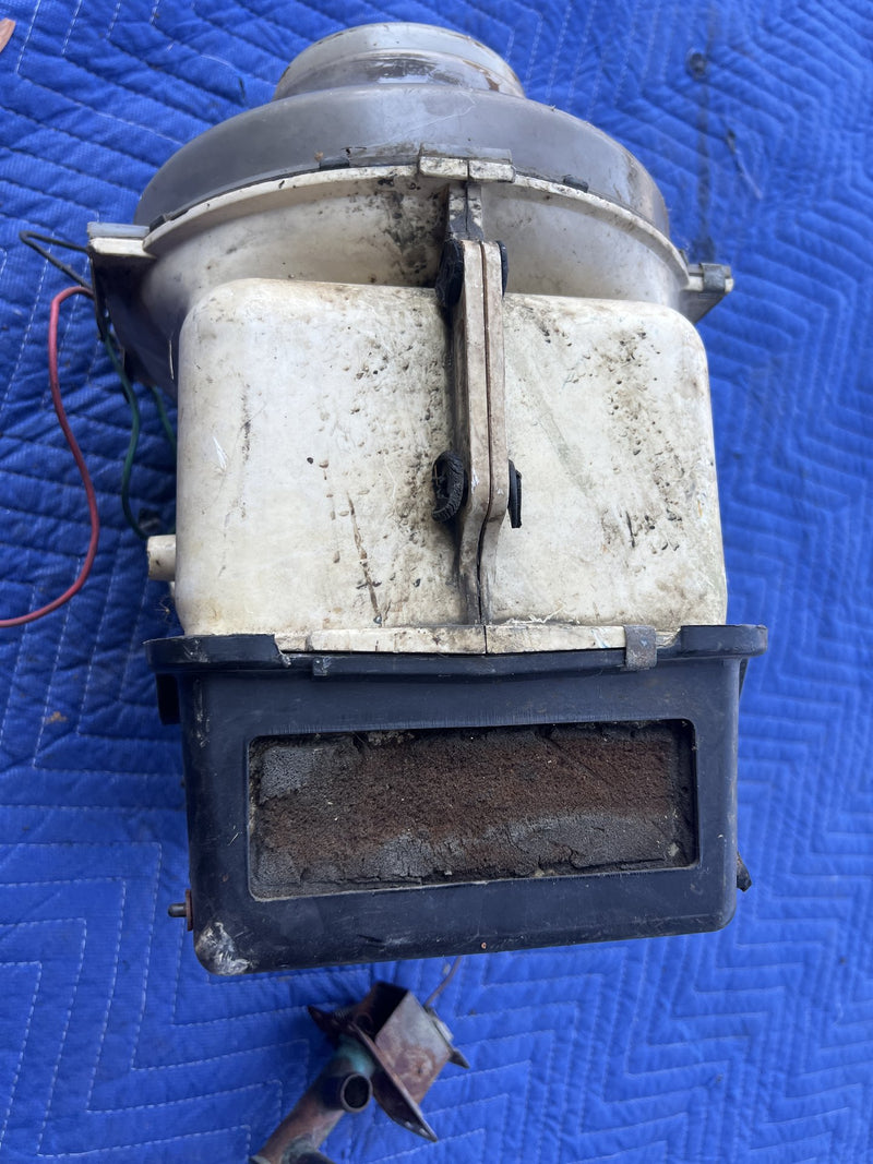 1973 Volvo 140 142 - Blower Motor PN: 682342