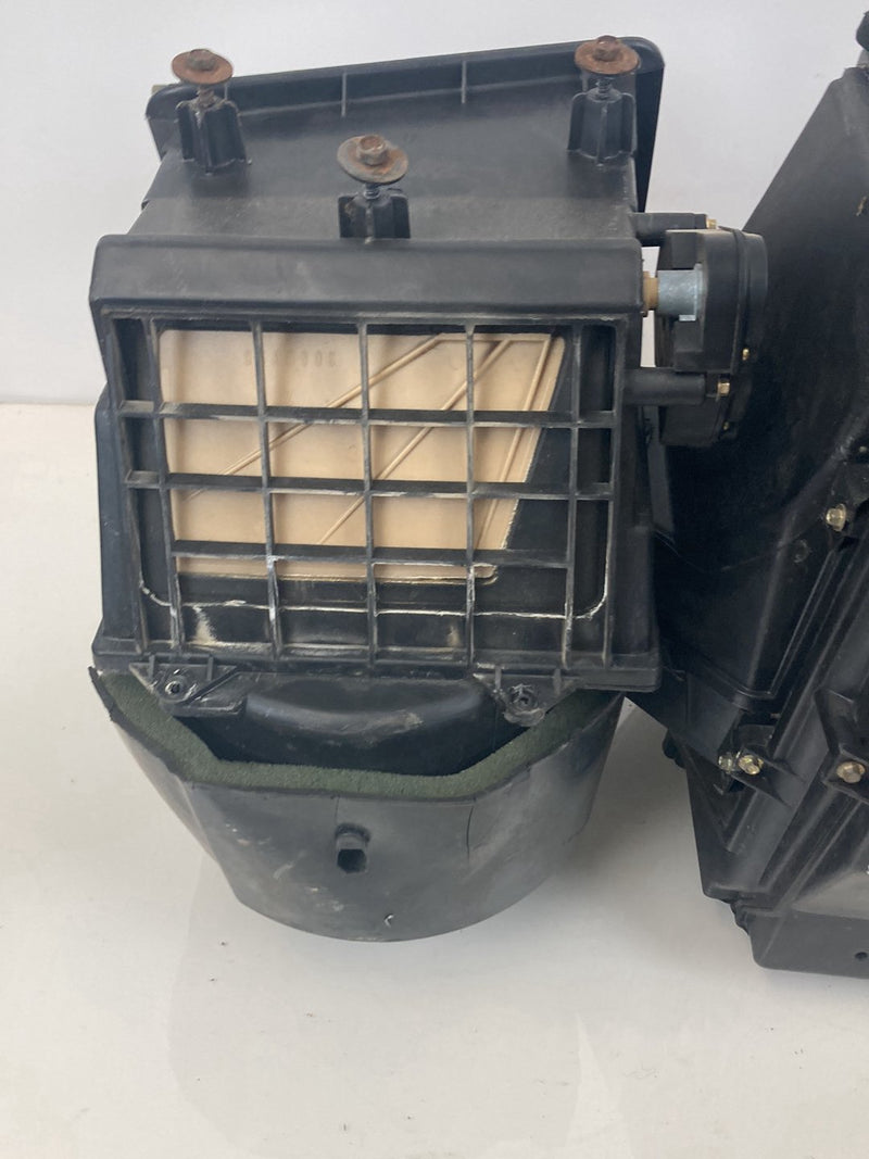 1995 Chevrolet Silverado GMT800 - HVAC Box PN: 15530579