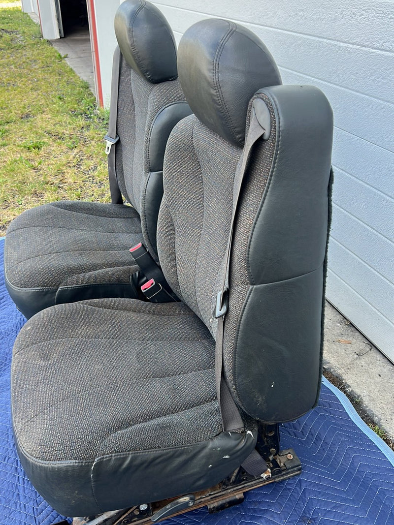 1995-1998 Chevrolet Silverado Tahoe GMC Seat Front Pair Gray Cloth OEM #5614EM