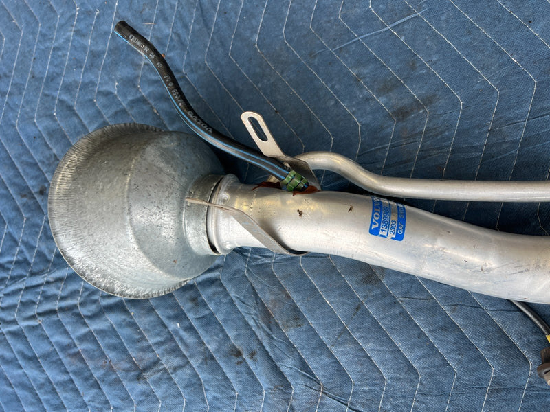 1989-1995 Volvo 740 940 Sedan Gas Fuel Tank Filler Neck 1389989 OEM #3711EM