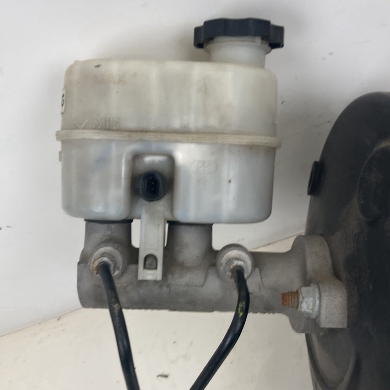 2007-2014 Chevy Silverado GMT900 Bosch Brake Booster Master Cylinder OEM #5368M
