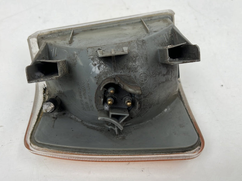 1990-1992 Volvo 740 745 940 Front Right & Left Turn Signal Light Lamp Pair OEM #5894EM