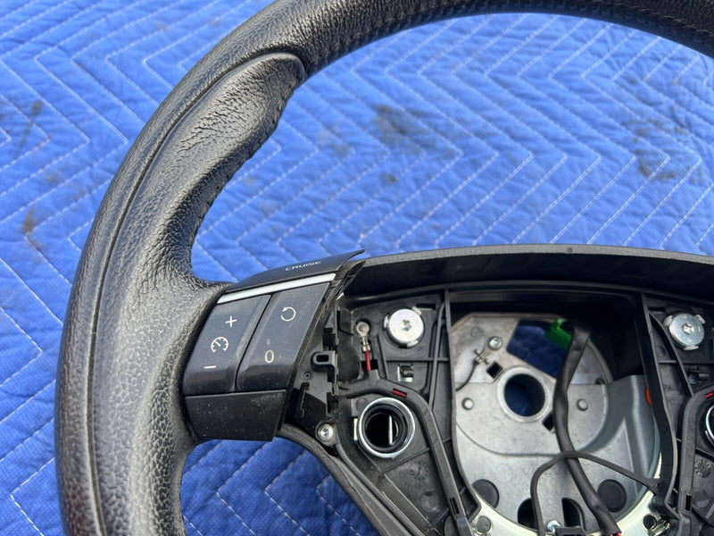 2005-2007 Volvo S60R V70R Steering Wheel Assembly w/ Controls 30776480 OE#1033EM