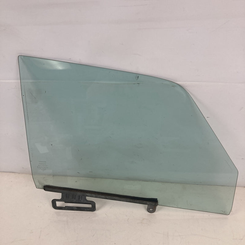 1981-1985 Volvo 240 245 Front Right Window Glass Passenger OEM