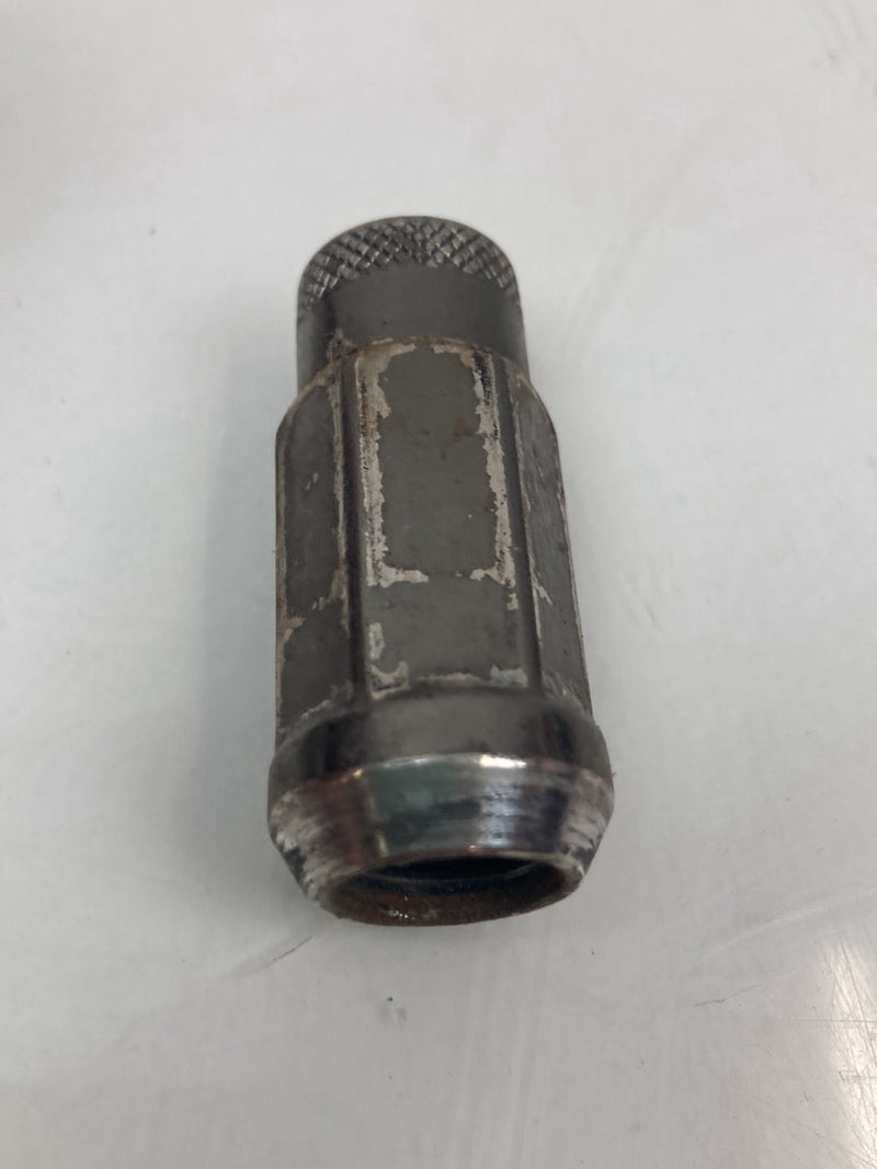 2004 Volvo S60 - Lug Nuts