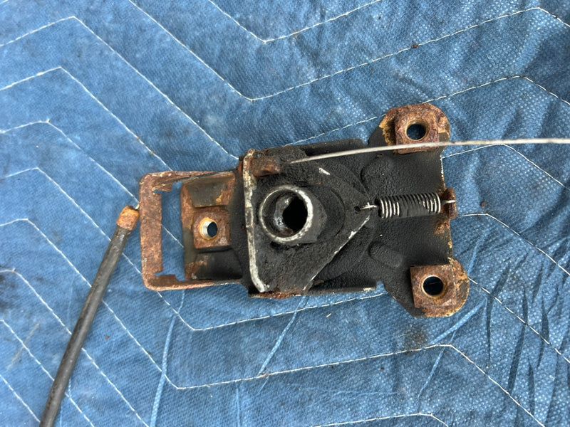 1989-1995 Volvo 740 940 Sedan Engine Bonnet Hood Latch Lock Actuator OEM #3712EM