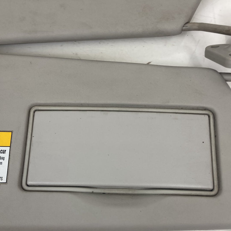 1999-2004 Land Rover Discovery II L550 Sun Visor Pair OEM #5070M