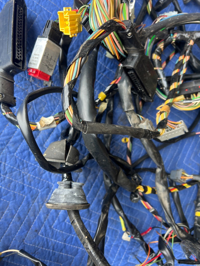 1989-1995 Volvo 740 940 Sedan Complete Engine & Body Wiring Harness OEM #3642EM