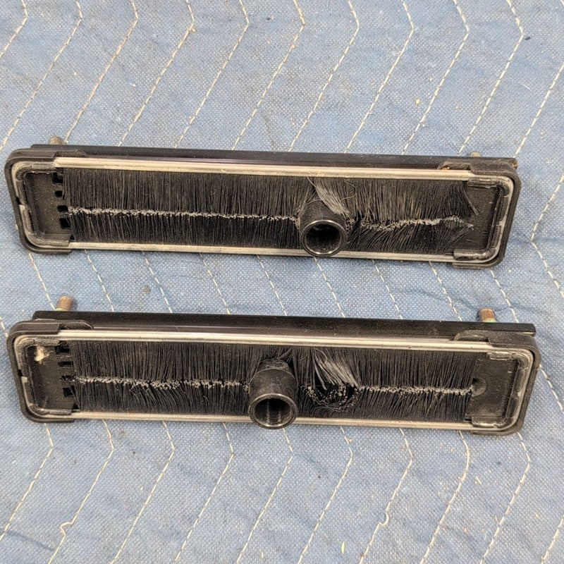 1995-1999 Chevrolet K1500 Seat Belt Height Adjuster 2AT092233 Pair OEM #6396EM