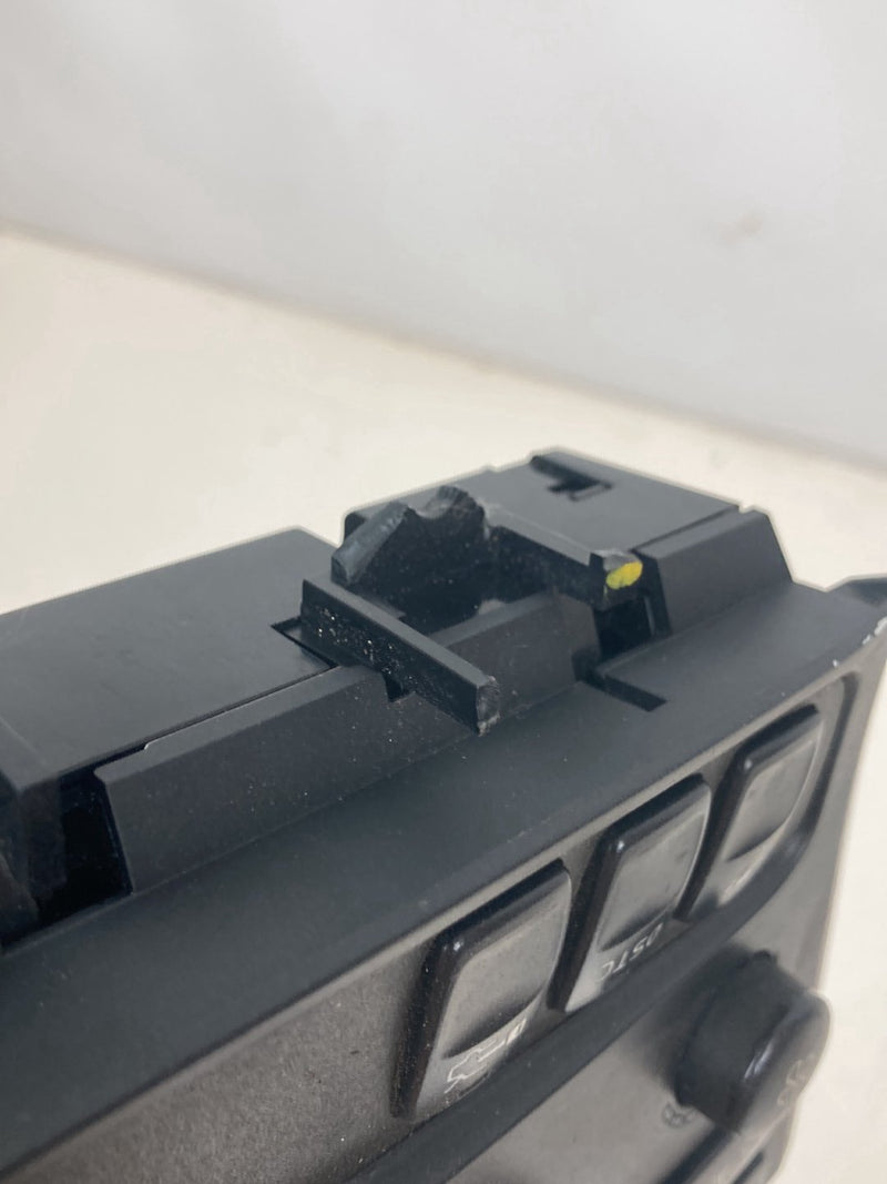 2004 Volvo S60 - HVAC Climate Control