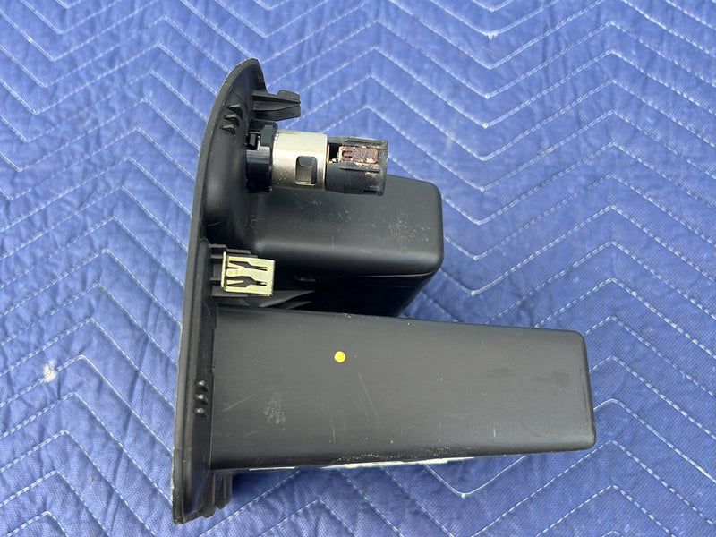 Chevrolet Silverado - Dash Storage PN: 15179649
